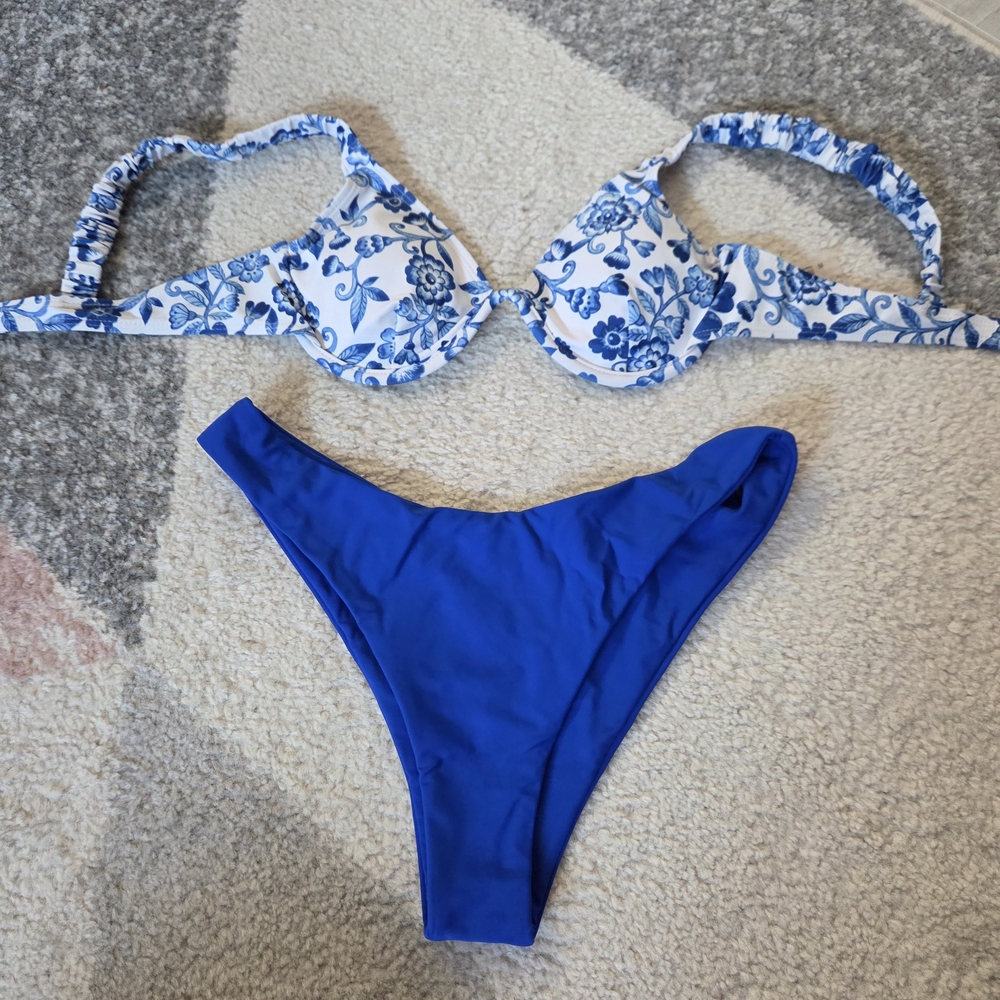 Zaful Blue and White Floral Bikini